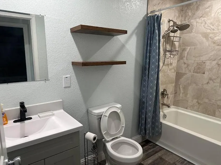 Guesthouse Sacramento