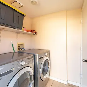 A+ 2 Bedroom Victorian Away From Holiday home