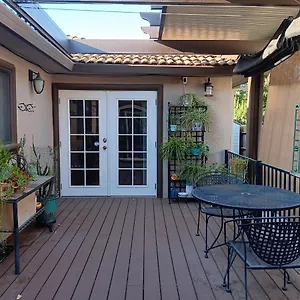 Arden Park Charm Homestay
