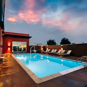 Hyatt Place International Airport Hotel
